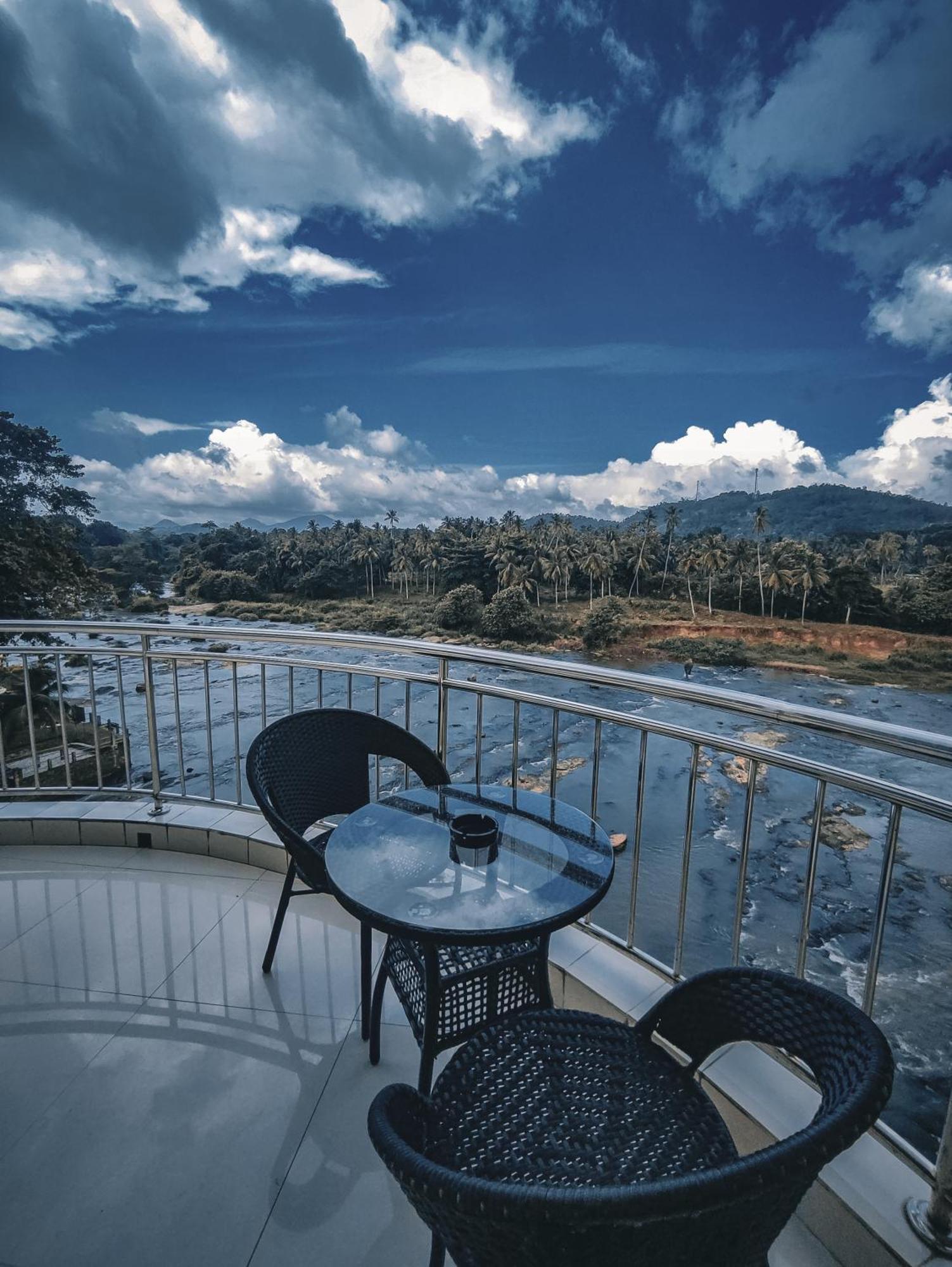 Hotel Elephant Park - New Deal! Half Off Airport Pickups Available Pinnawala  Eksteriør billede