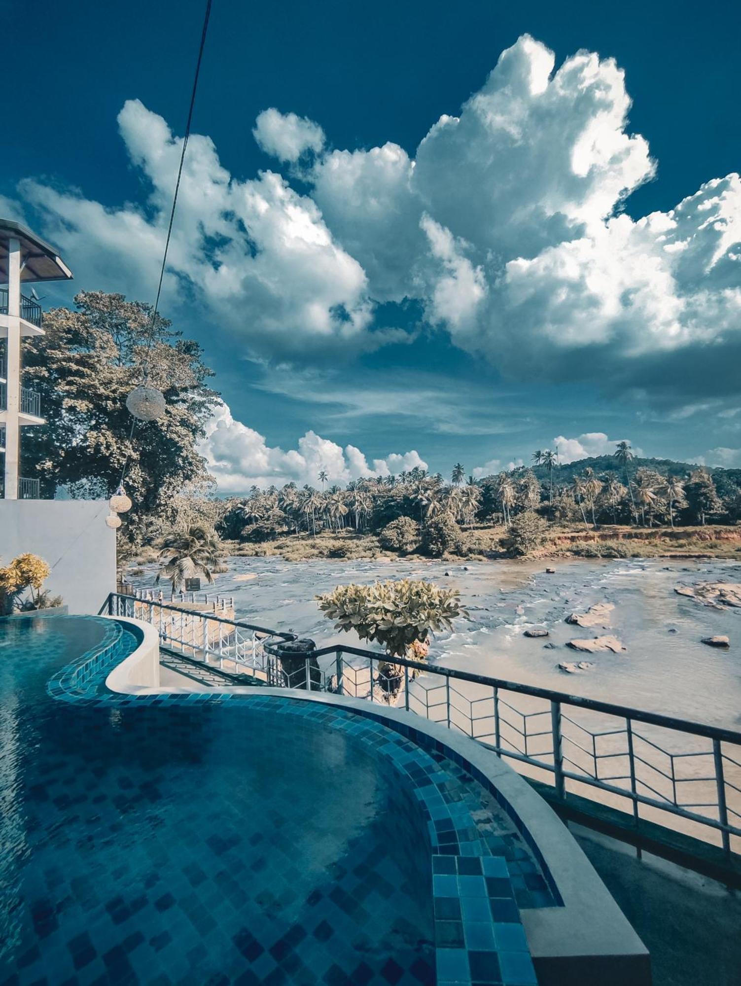 Hotel Elephant Park - New Deal! Half Off Airport Pickups Available Pinnawala  Eksteriør billede