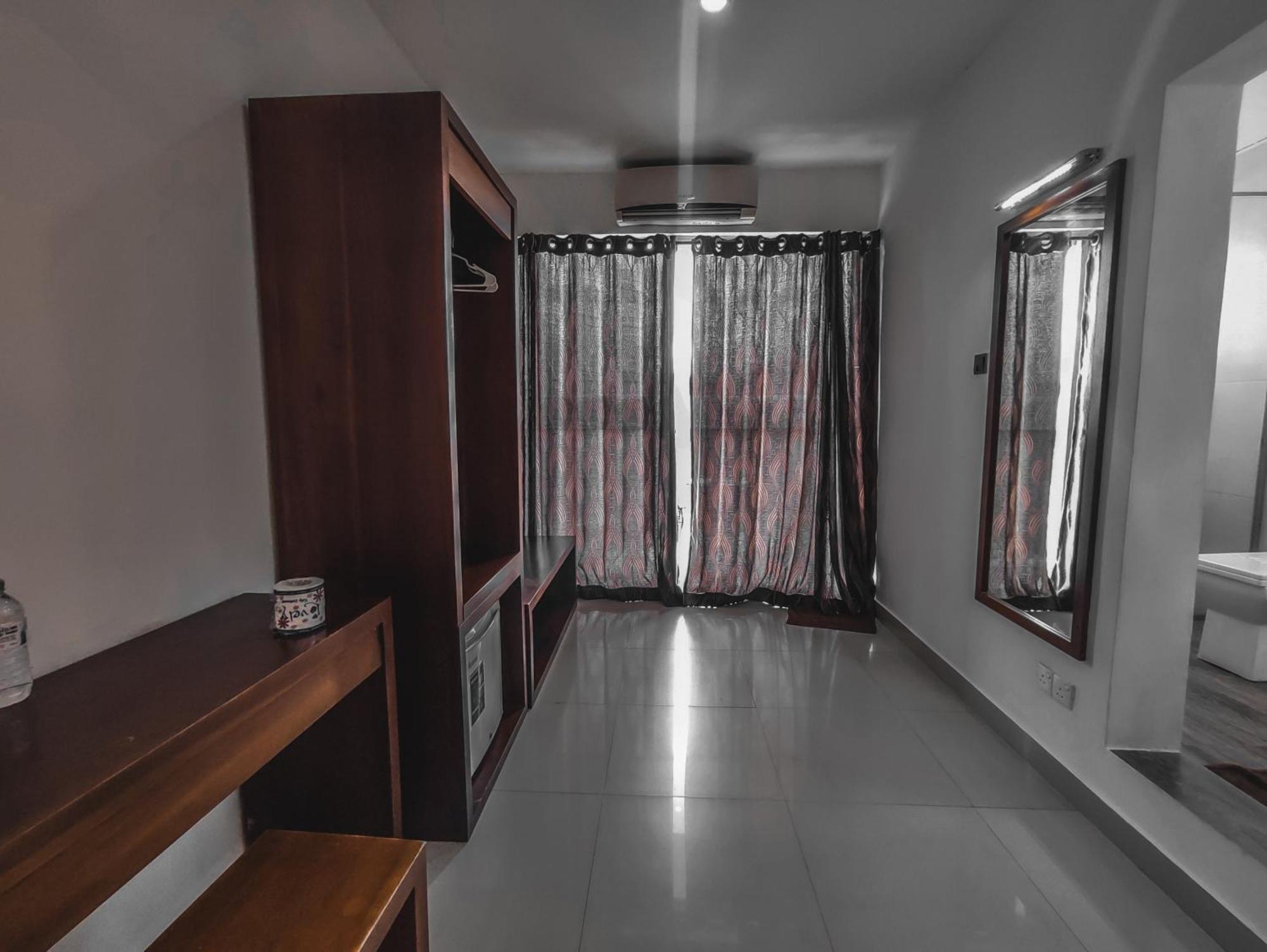 Hotel Elephant Park - New Deal! Half Off Airport Pickups Available Pinnawala  Eksteriør billede