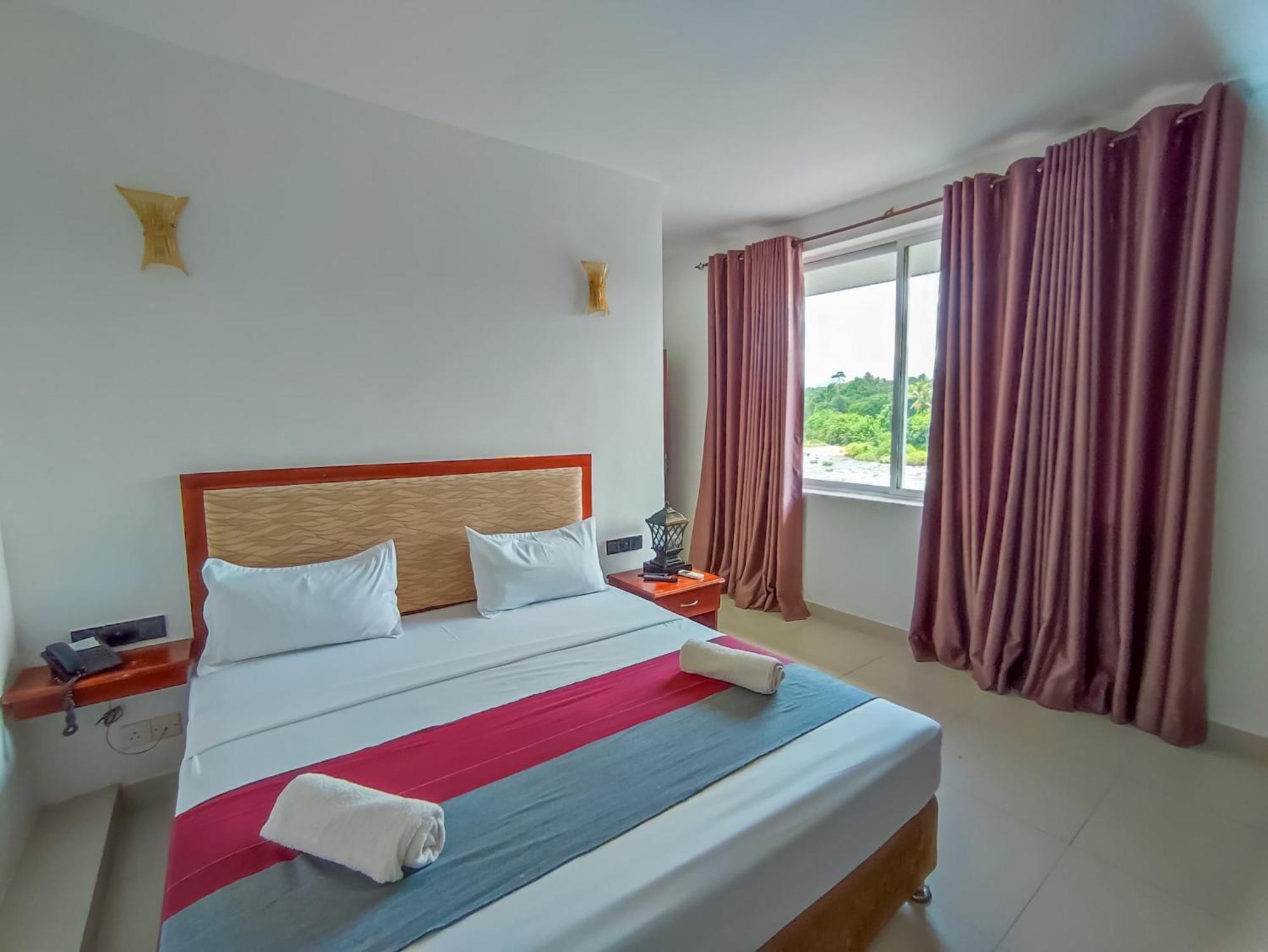 Hotel Elephant Park - New Deal! Half Off Airport Pickups Available Pinnawala  Eksteriør billede